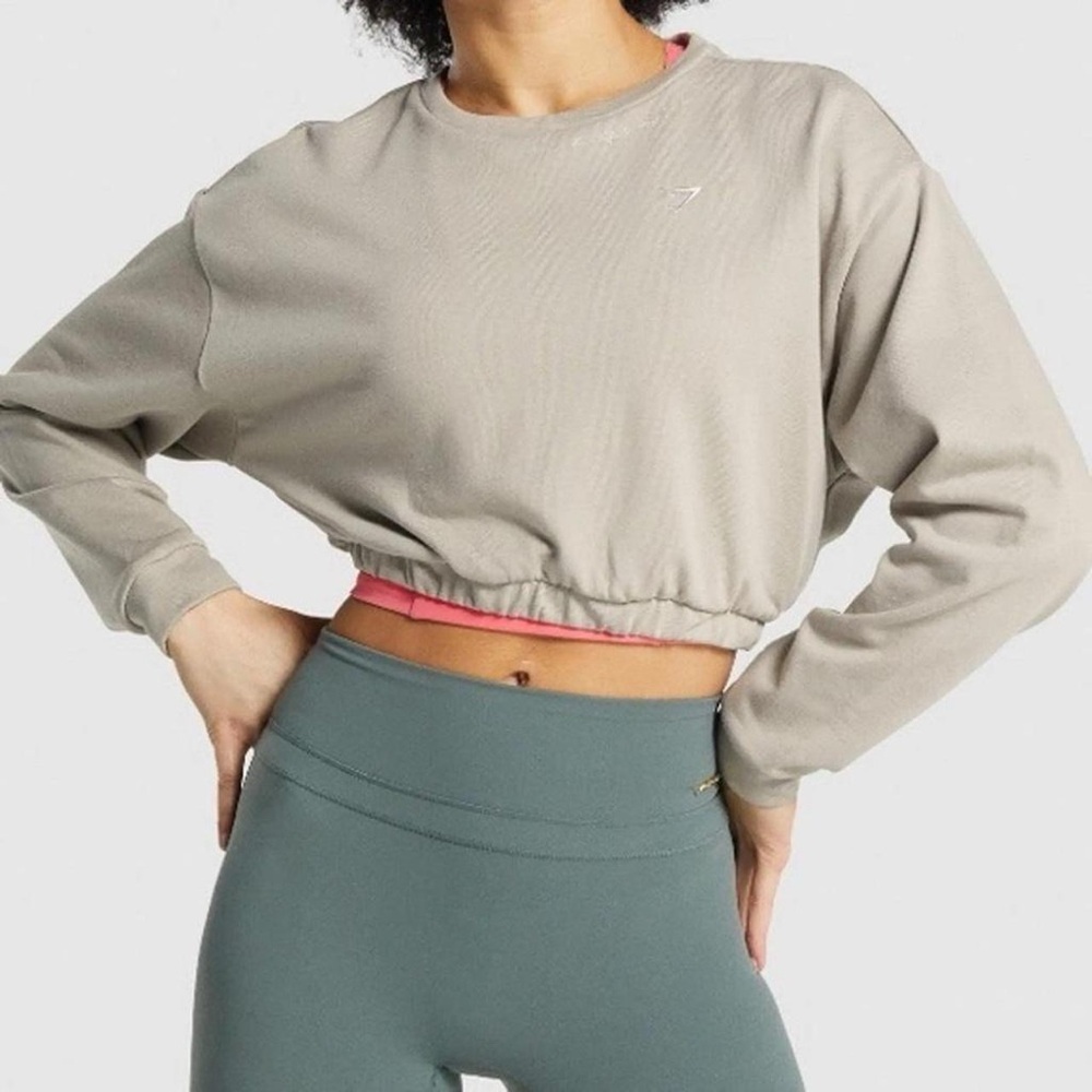 Gymshark Women's Cropped Crew Sweatshirt in color Mink